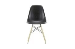 Vitra Eames DSW Fibreglass Chair -Vitra || Muuto Sales 1 0 1058919 2 1