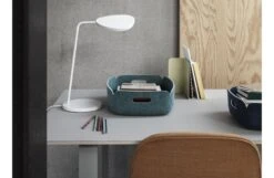 Muuto 70/70 Table -Vitra || Muuto Sales 70 70 table lifestyle detail