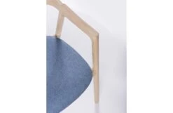 Muna Dining Chair -Vitra || Muuto Sales m u muna russell