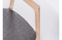 Muna Dining Chair -Vitra || Muuto Sales mq st muna chair 54x53x75 oak white 1015 temple mlf 16 6