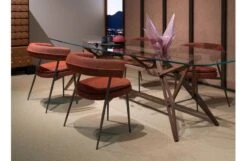 Reale Dining Table -Vitra || Muuto Sales reale dining table lifestyle